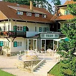 Hotel Lust Und Laune Am Wörthersee