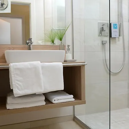 Hotel Lust Und Laune Am Woerthersee 4*