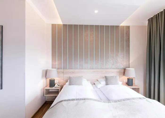 ホテル Lust Und Laune Am Woerthersee 4*