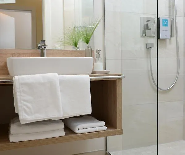 ホテル Lust Und Laune Am Woerthersee 4*